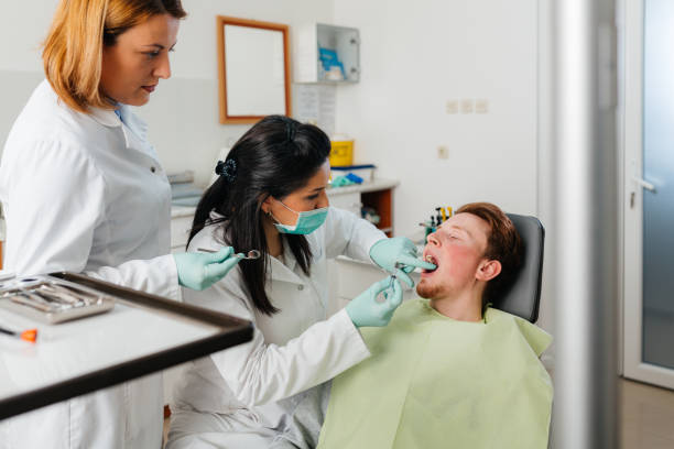 Best Broken or Cracked Tooth Emergency Dentist in Delray Beach, FL